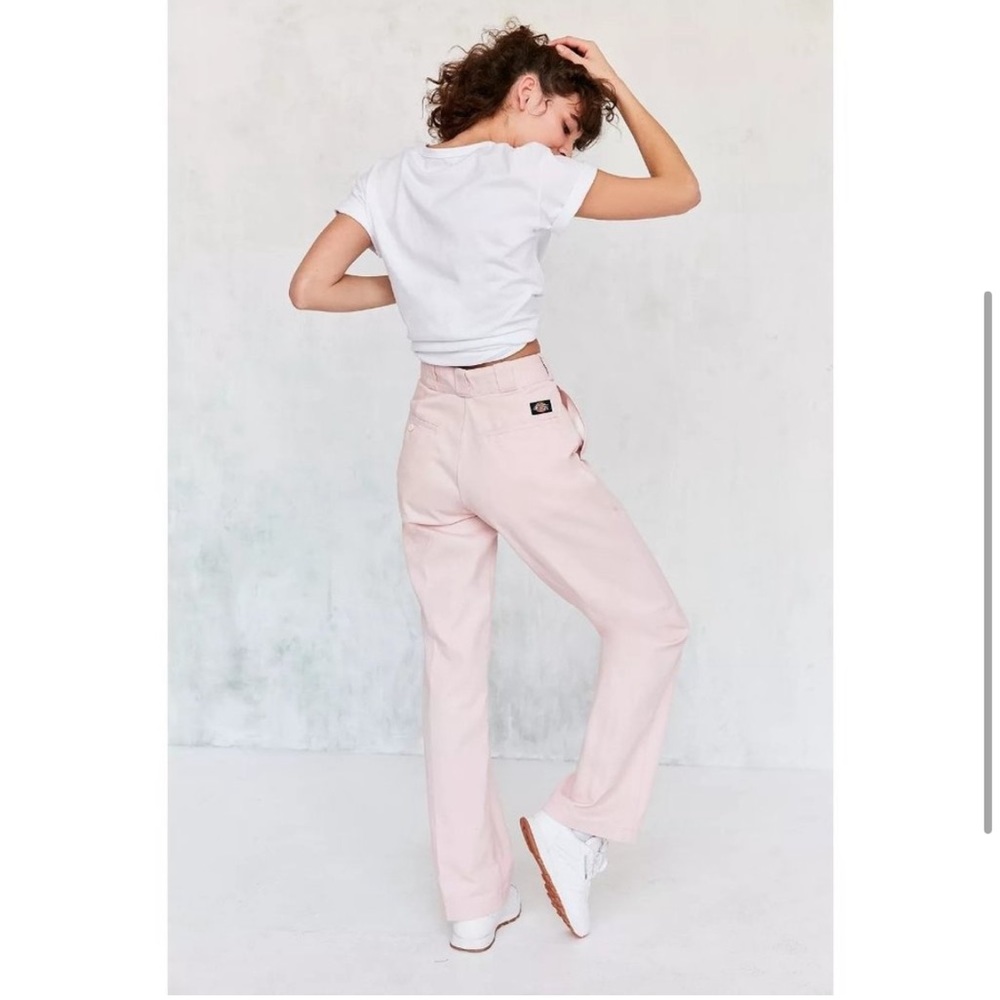 Urban Outfitters x Dickies Exclusive Highwaisted Ankle Trousers - Pink